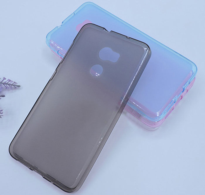  06  Silicone HTC One X10