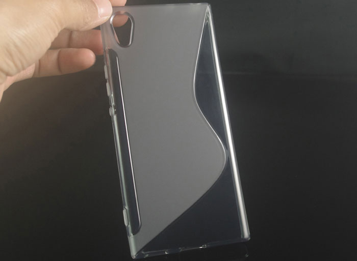 07  Silicone Sony Xperia XA1